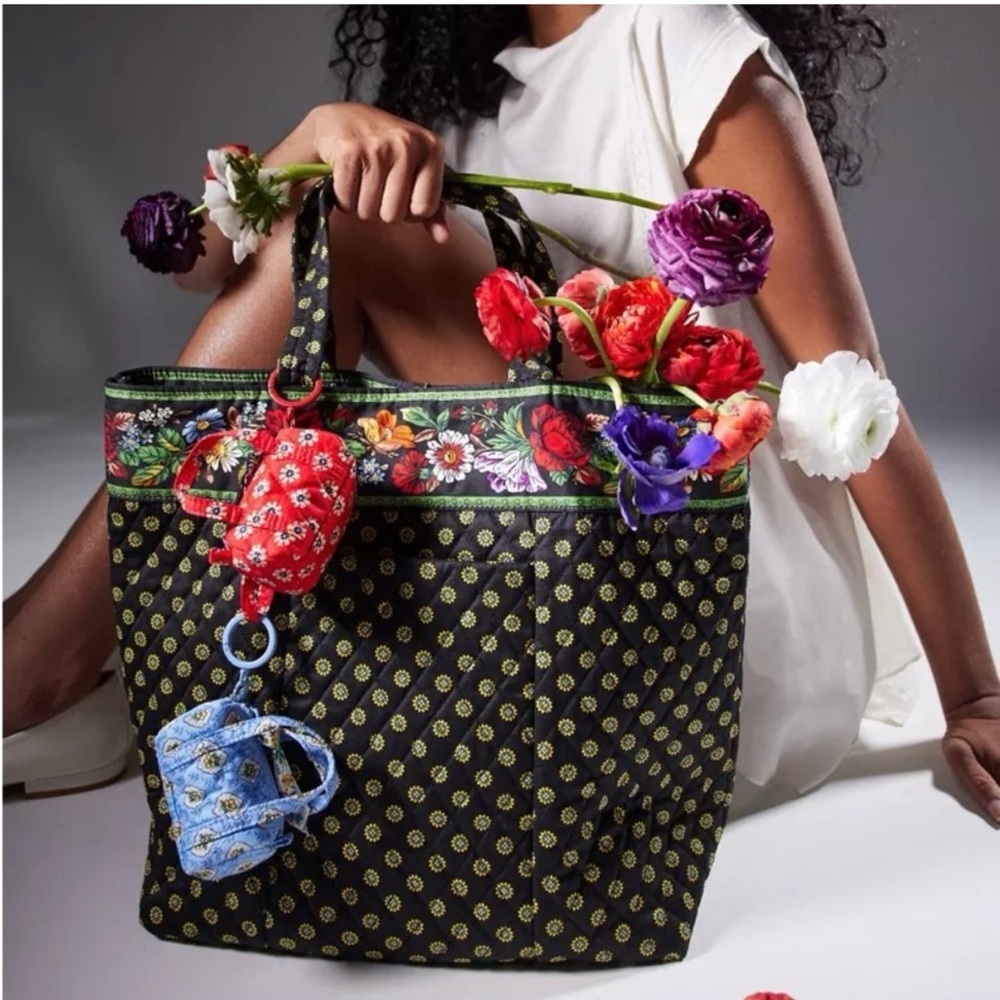 Vera Bradley Original Premium Cotton Tote Bag in Vibrant Black, UO